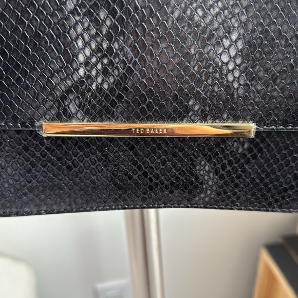 Ted Baker Elegant Black Crossbody Bag BNWT - Picture 3 of 5